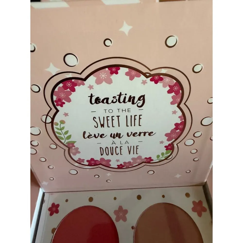Beauty Bakerie Cotton Candy Champagne Blushlighter Palette New in Box 4 Shades